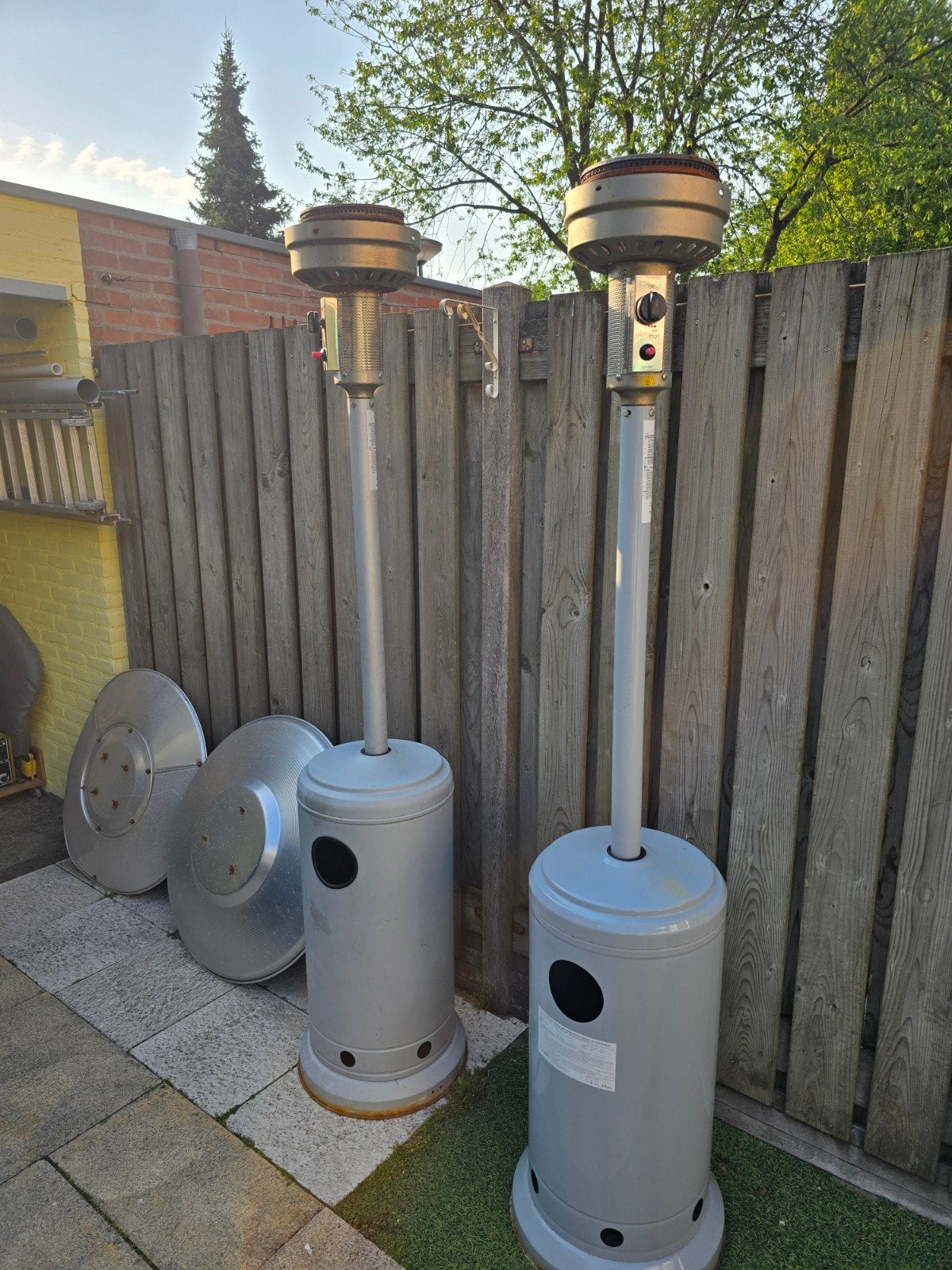 Terras verwarming 2 stuks, Ophalen, Gebruikt, Waterbestendig, Vloer