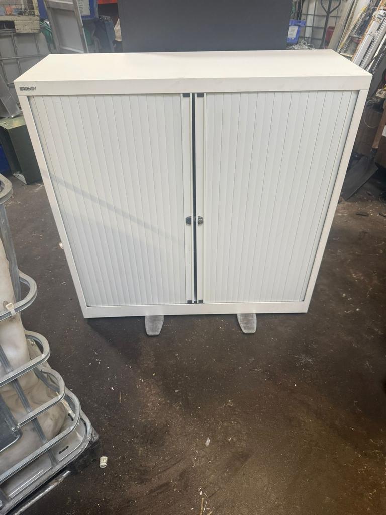 Bisley halfhoge archiefkast wit, Huis en Inrichting, Kasten | Roldeurkasten en Archiefkasten, Ophalen, 50 tot 100 cm, Zo goed als nieuw