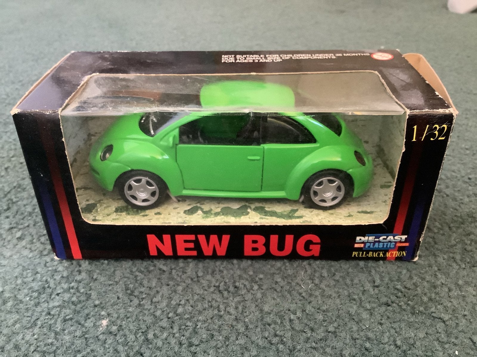 Volkswagen new bug, merk die-cast, Ophalen of Verzenden, Zo goed als nieuw, Auto, Overige merken