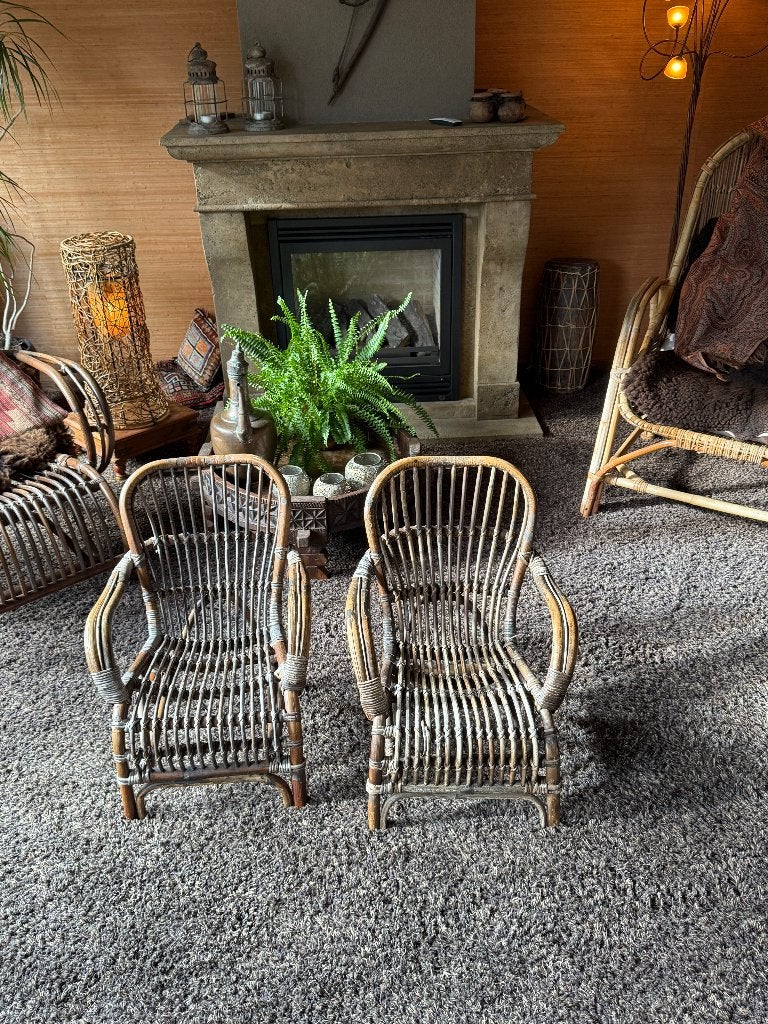 Rotan Kinderstoel, Huis en Inrichting, Ophalen, Gebruikt, Twee, Bruin