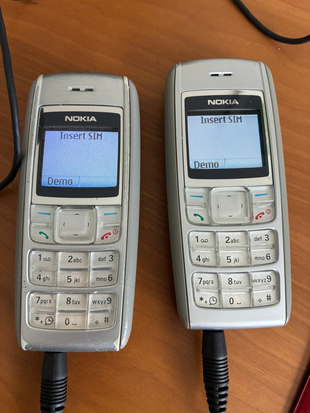2 Oldskool Nokia telefoons met oplader. Liefhebber!, Gebruikt, Verzenden, Zwart, Fysiek toetsenbord