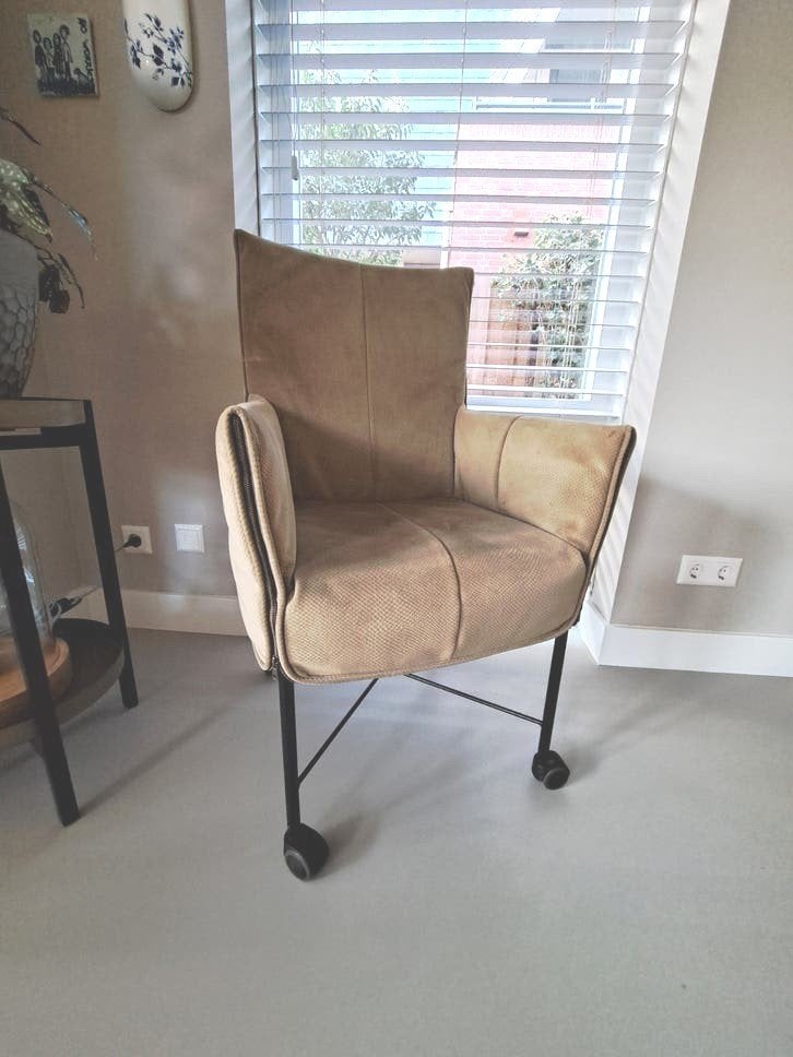 2 Montis Chaplin stoelen met stoffen hoes, Twee, Overige kleuren, Design, Ophalen of Verzenden