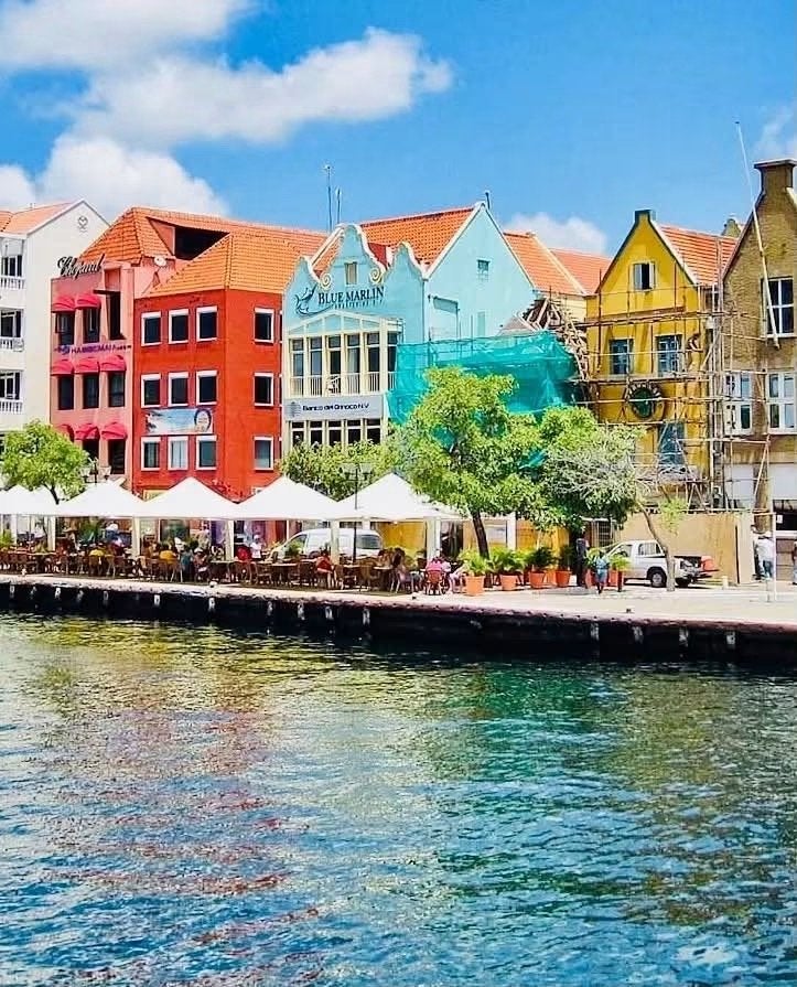 RETOUR TICKET NEDERLAND - CURACAO €900 14 t/m 30 oktober