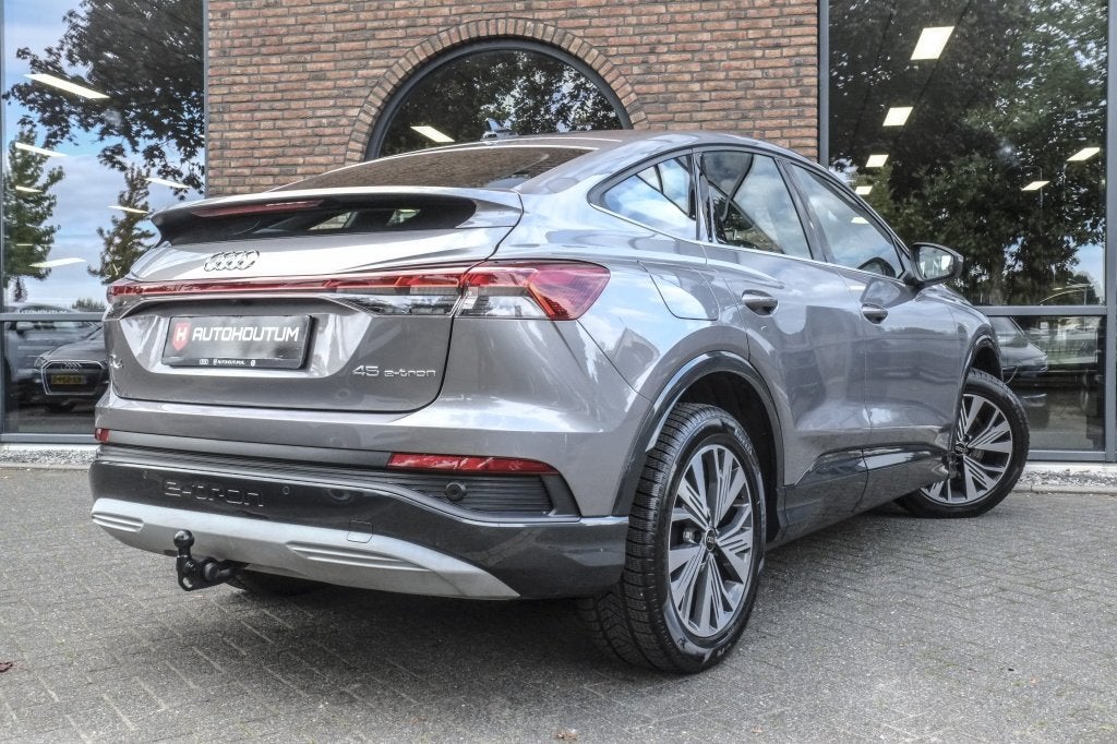 Audi Q4 e-tron Sportback 45 e-tron 286pk | Trekhaak | Panora, Auto's, 0 cilinders, Gebruikt, Zwart, 1000 kg
