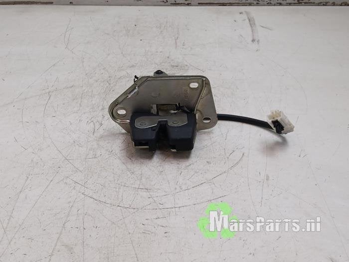 Slotmechaniek Achterklep van een Mitsubishi Colt