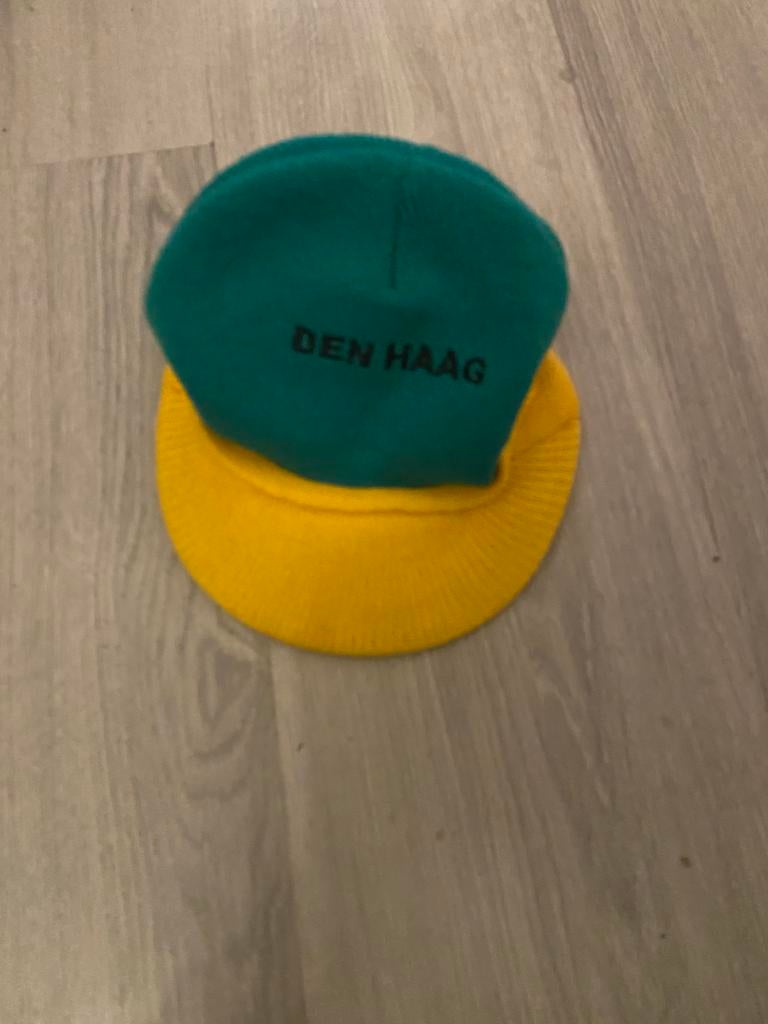 Ado denhaag muts, Ophalen of Verzenden, Zo goed als nieuw, Overige binnenlandse clubs, Shirt