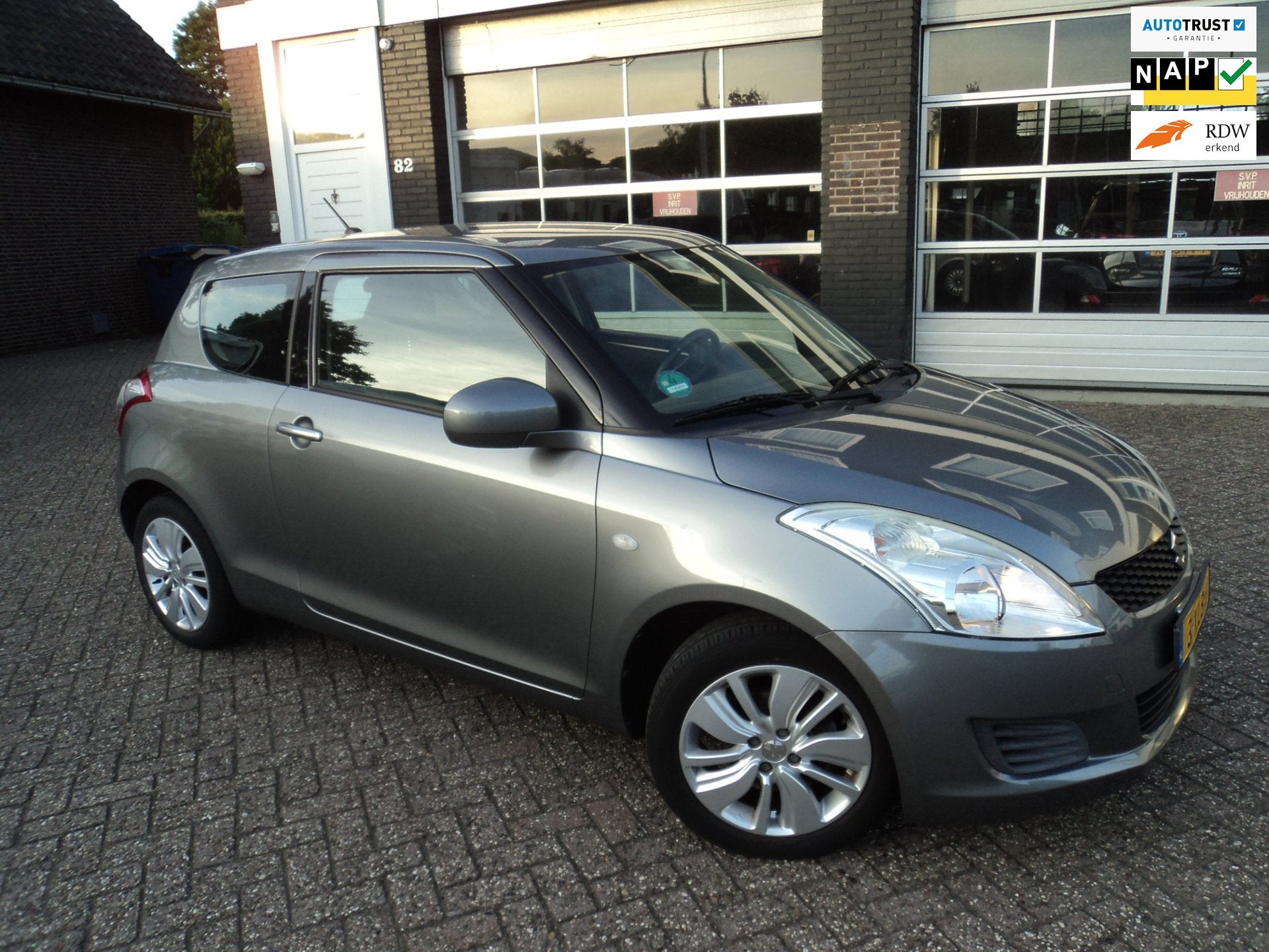 Suzuki Swift 1.2 Comfort EASSS Stoelverwarming Camera Trekha, Voorwielaandrijving, Stof, Gebruikt, 400 kg