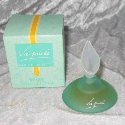 Volle parfum miniatuur - Yves rocher Vie privee + doosje, Ophalen of Verzenden, Zo goed als nieuw, Miniatuur, Gevuld