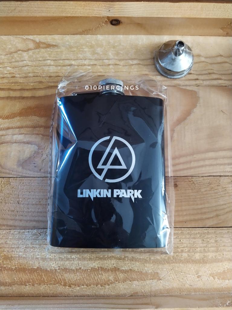 Nieuwe zwarte heupfles met gegraveerd logo. Linkin Park., Ophalen of Verzenden