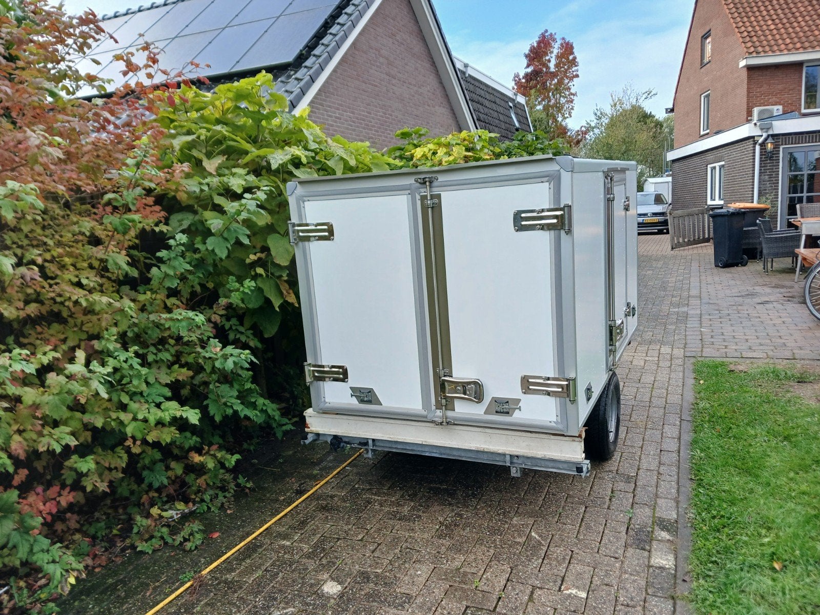 gesloten aanhanger koelwagen project, Ophalen, Zo goed als nieuw