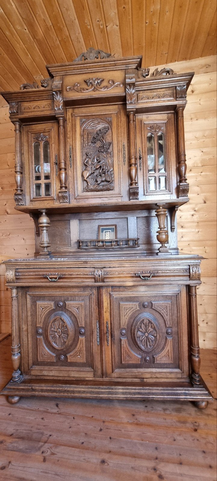 Antiek dressoir met marmeren blad en houtsnijwerk, Ophalen