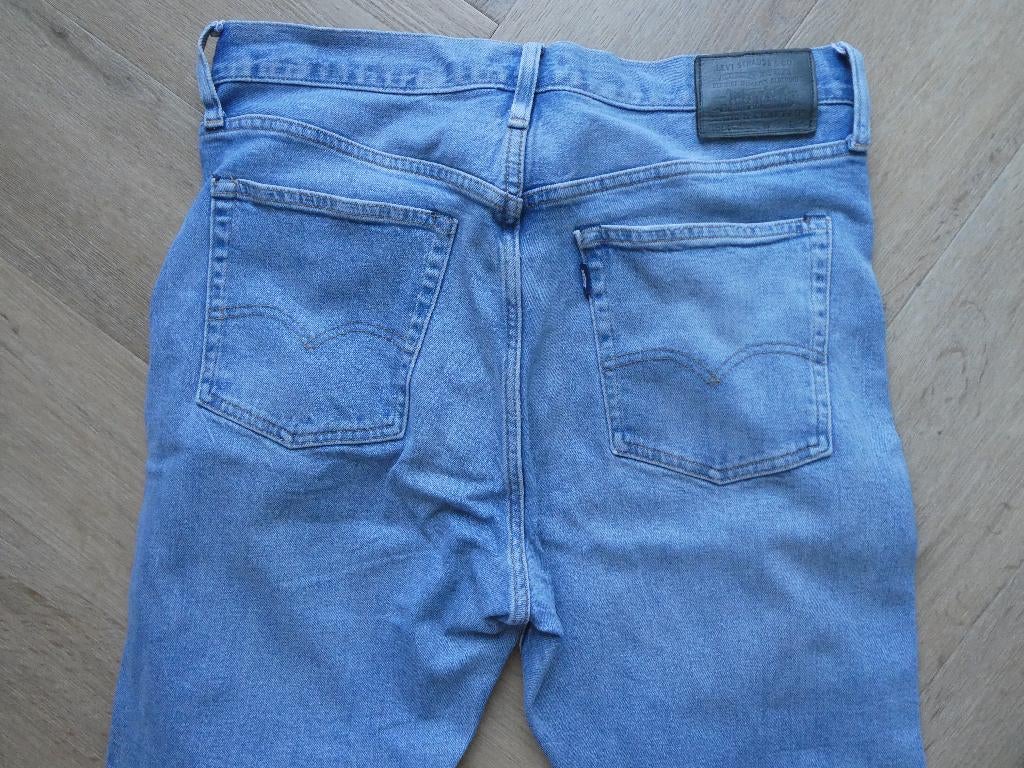 Levi 501 Skinny spijkerbroek met knoopjes maat 30-30, Levi, Zo goed als nieuw, W27 (confectie 34) of kleiner, Verzenden
