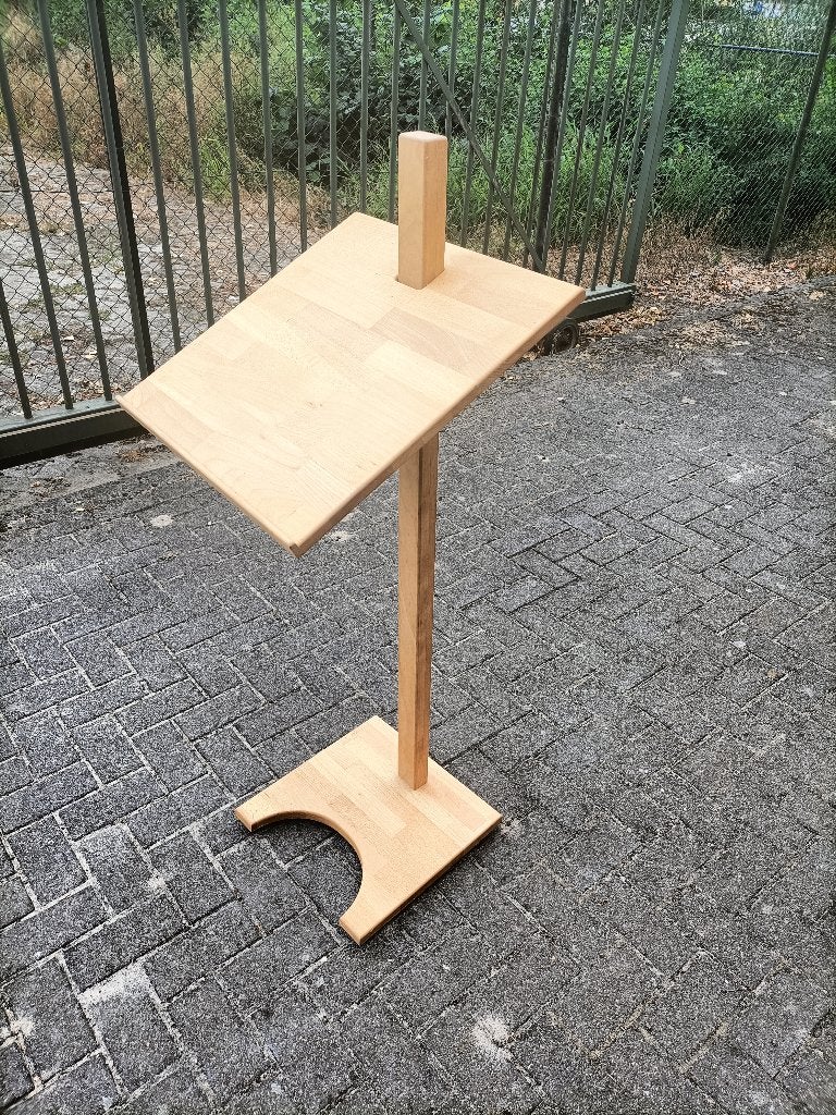 Spreekstoel van hout, Ophalen, Zo goed als nieuw