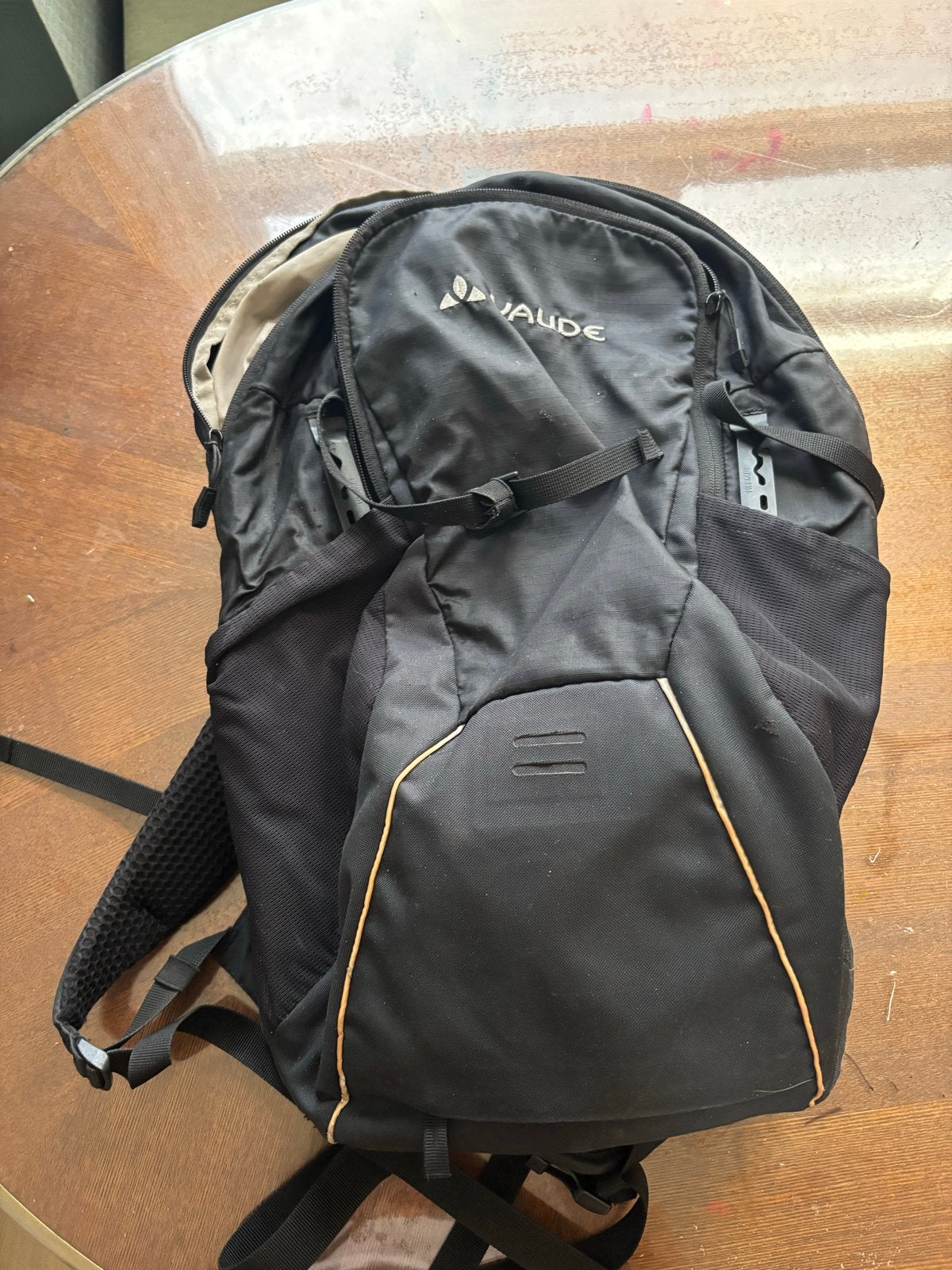 Vaude Tremalzo 16 rugzak met regenhoes voor mountainbiken, Gebruikt, 25 tot 40 cm, Waterdicht, Ophalen