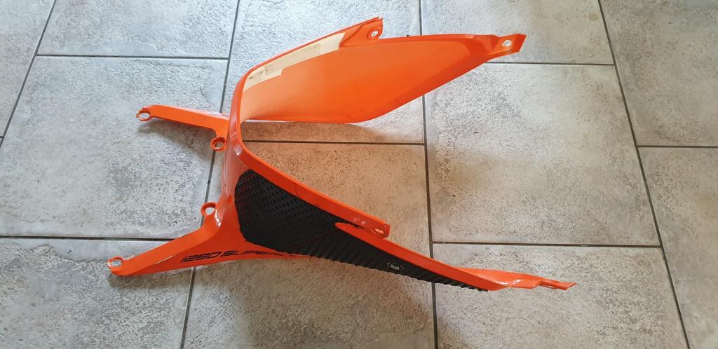 Ktm superduke R 1290 2020 tank deel kap, Ophalen of Verzenden