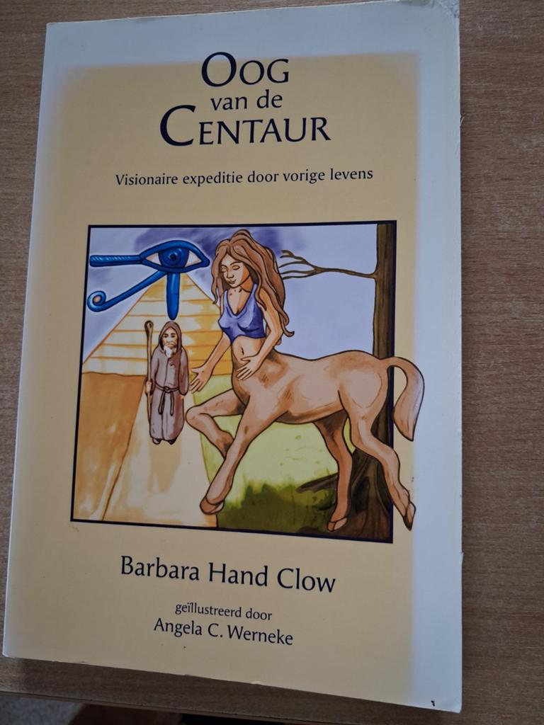B. Hand Clow - 1 Oog van de Centaur, Astrologie, Overige typen, Ophalen of Verzenden, B. Hand Clow