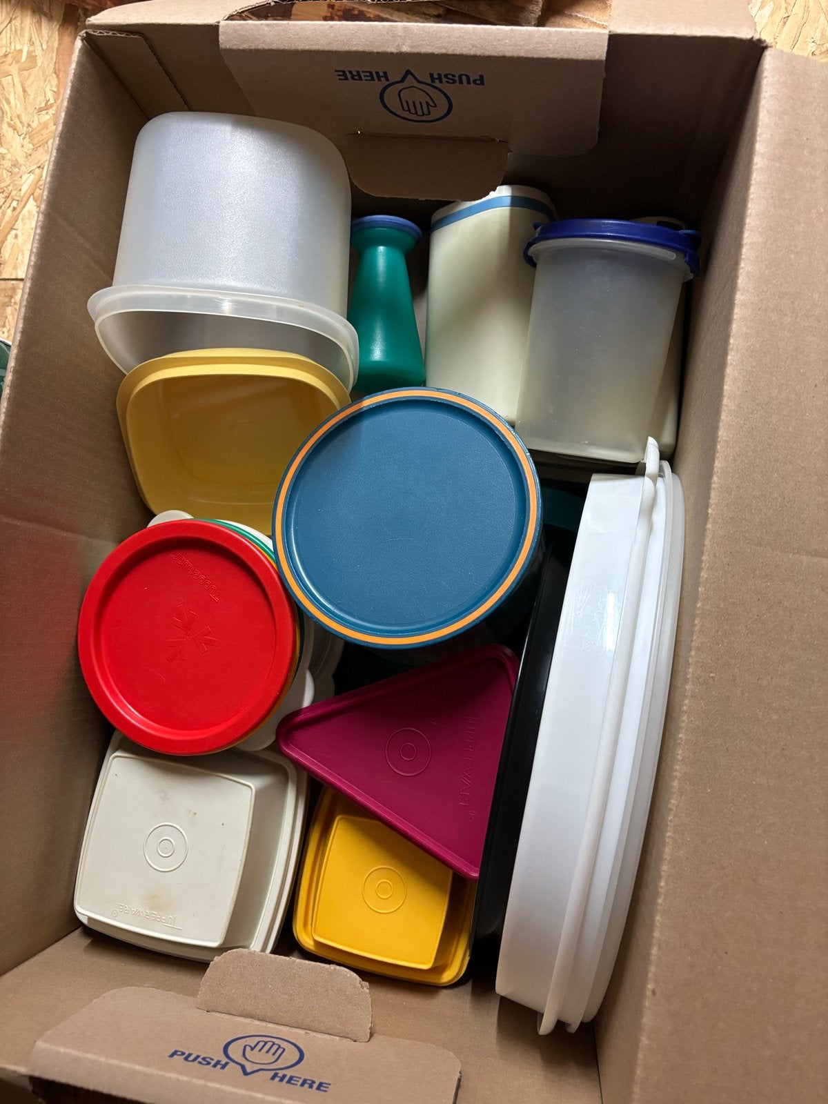 Doos vol diverse Tupperware bakjes en schalen, Huis en Inrichting, Met deksel, Gebruikt, Overige kleuren, Ophalen of Verzenden