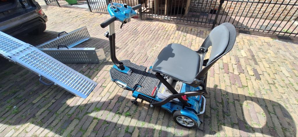 Mango Bobby Scootmobiel, 10 km/u of minder, 16 t/m 25 km, Ophalen of Verzenden, Zo goed als nieuw