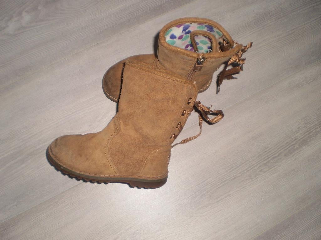 UGG leren laarsjes maat 25, Gebruikt, UGG, Meisje, Ophalen of Verzenden