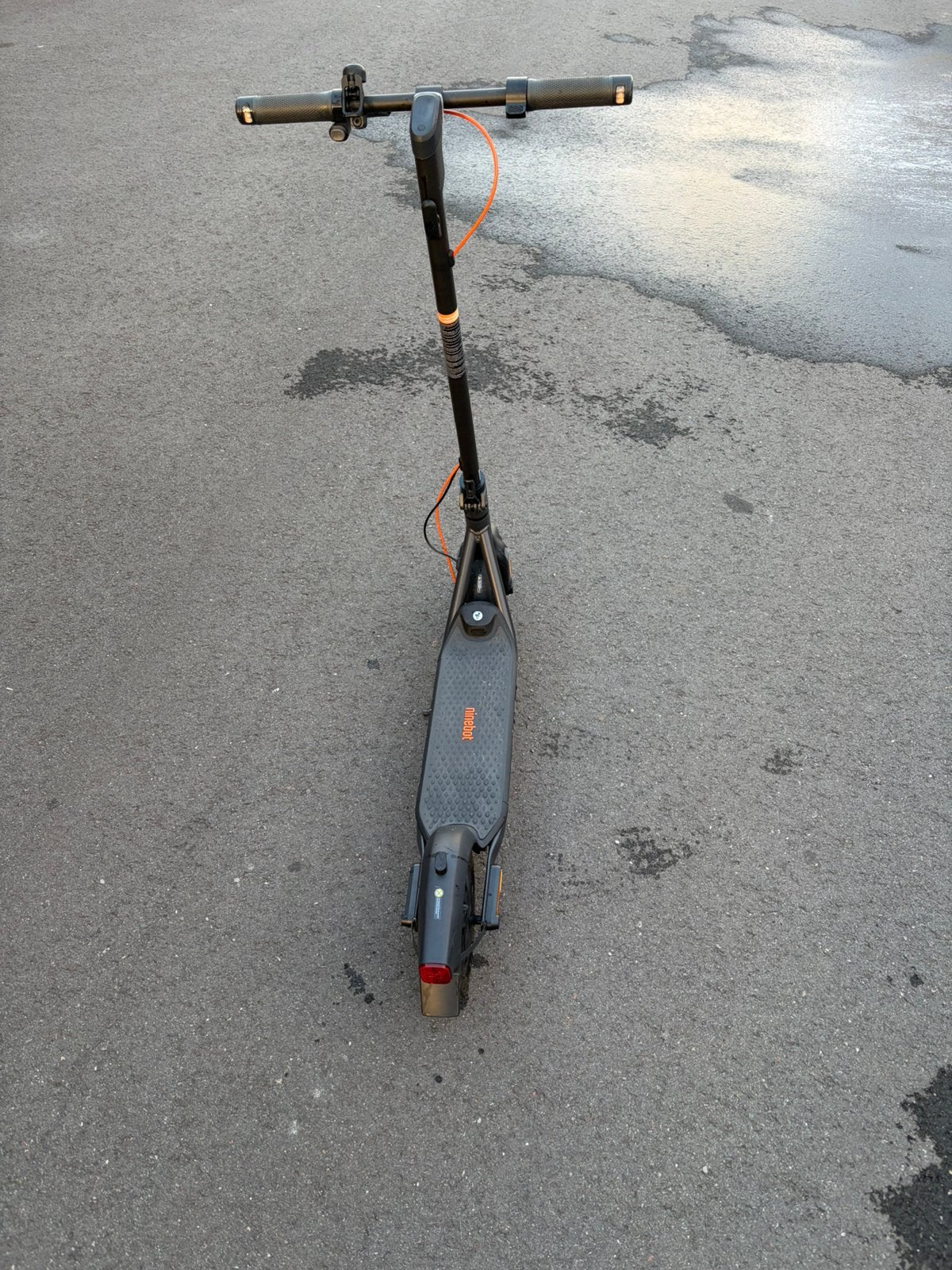 Ninebot segway f2 pro 55 km actieradius open frame voor slot, Fietsen en Brommers, Steps, Ophalen, Zo goed als nieuw, Elektrische step (E-scooter)