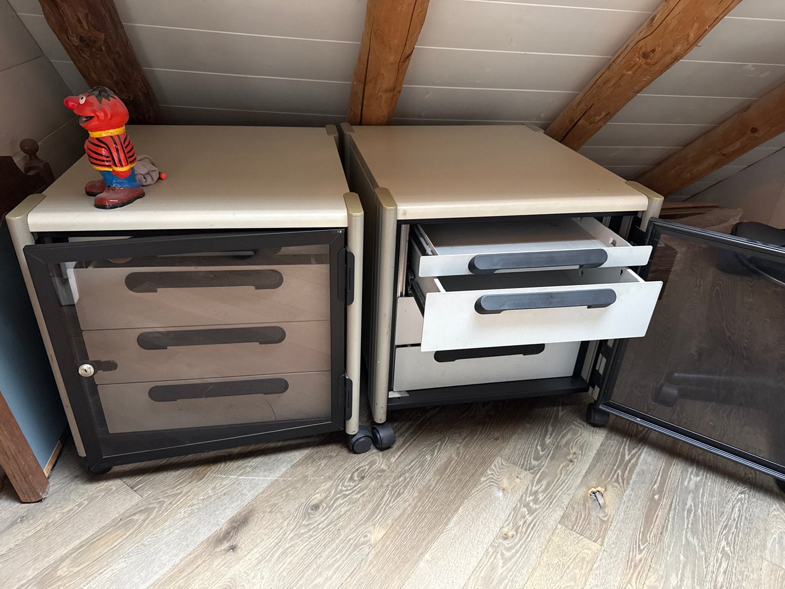 Twee verrijdbare ladeblokken met 3 laden, Ophalen, Gebruikt, 3 of 4 laden, Minder dan 100 cm