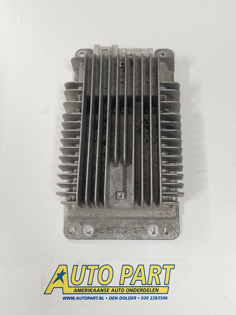 Chevrolet Avalanche audio versterker 2003-2006, Gebruikt, Info@gm.com, Chevrolet, Ophalen of Verzenden