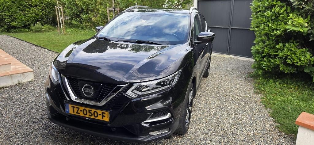 Nissan Qashqai 1.2 Dig-t 85KW 2WD 2018 Zwart, Voorwielaandrijving, Zwart, 4 cilinders, Leder en Stof