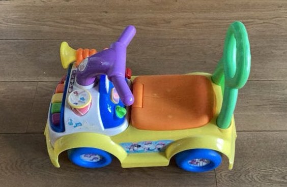 Loopauto met toeters en bellen, Ophalen, Gebruikt, Loopvoertuig