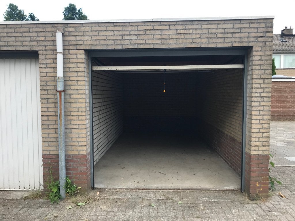 te koop garagebox Geertruidenberg, Huizen en Kamers, Noord-Brabant
