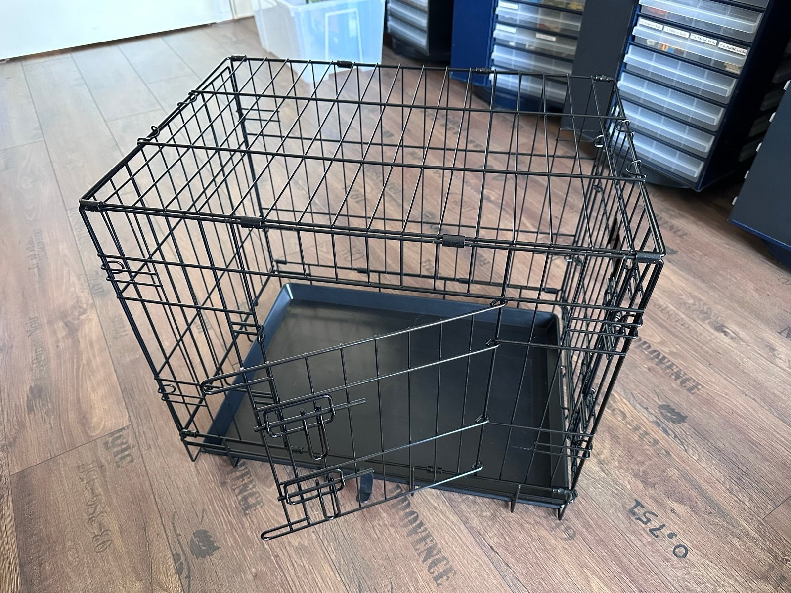 Metalen bench voor hond of kat (60x42x50cm), Dieren en Toebehoren, Ophalen, Zo goed als nieuw