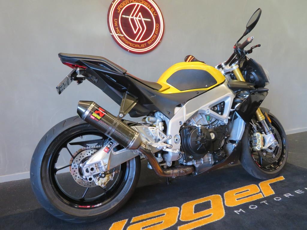 Aprilia TUONO V4 APRC CARBON SPECIAL AKRA! (bj 2011), Bedrijf, 1100 cc, Naked bike