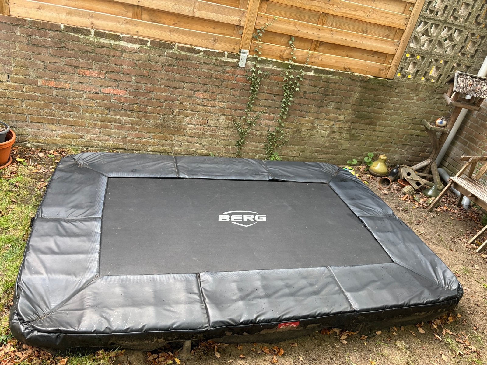 BERG InGround Favorit Trampoline - Rechthoekig, Ophalen, Gebruikt