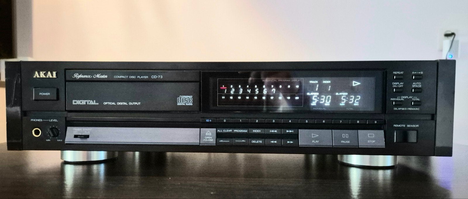 AKAI CD-73 REFERENCE MASTER, Ophalen of Verzenden, Zo goed als nieuw