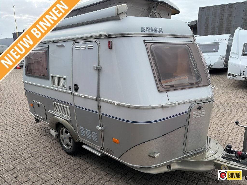 Eriba Familia 320 GT 2002 THULE LUIFEL,MOVER, Caravans en Kamperen, Tot en met 2, Bedrijf, 4 tot 5 meter, 500 - 750 kg