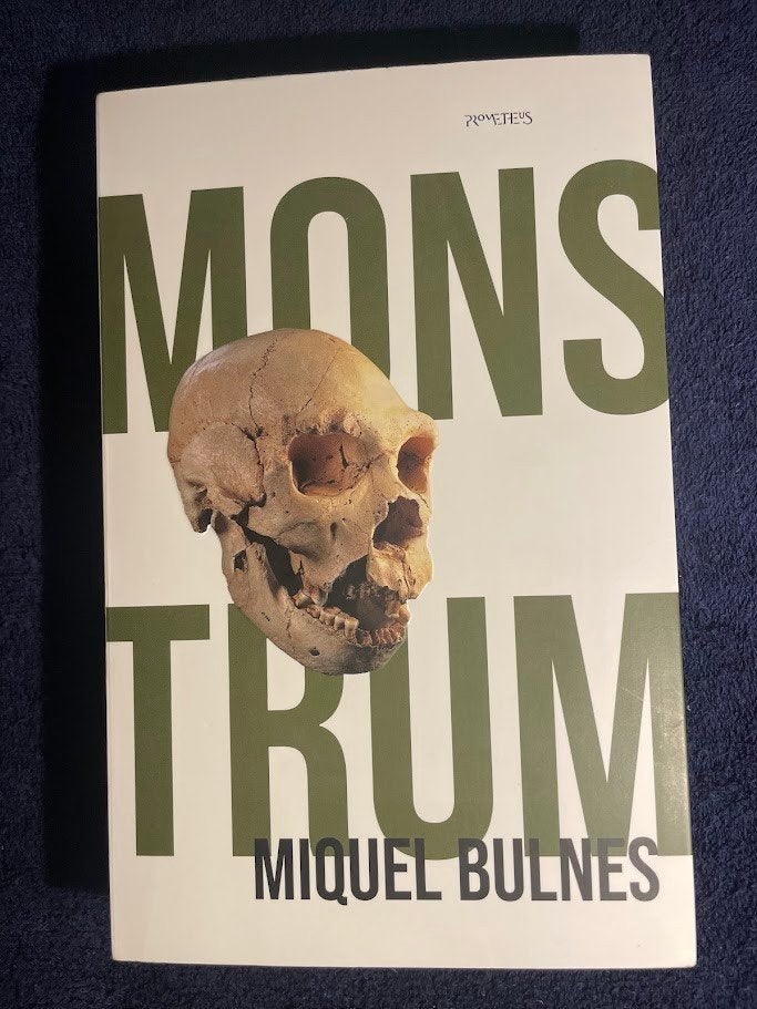 Boek: Monstrum – Miquel Bulnes., Gelezen, Miquel Bulnes. , Ophalen of Verzenden, Nederland