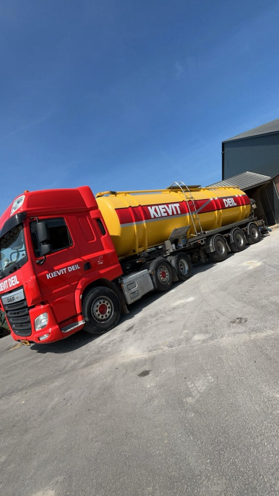 Mestoplegger in combi met 6x2 Daf, Ophalen of Verzenden