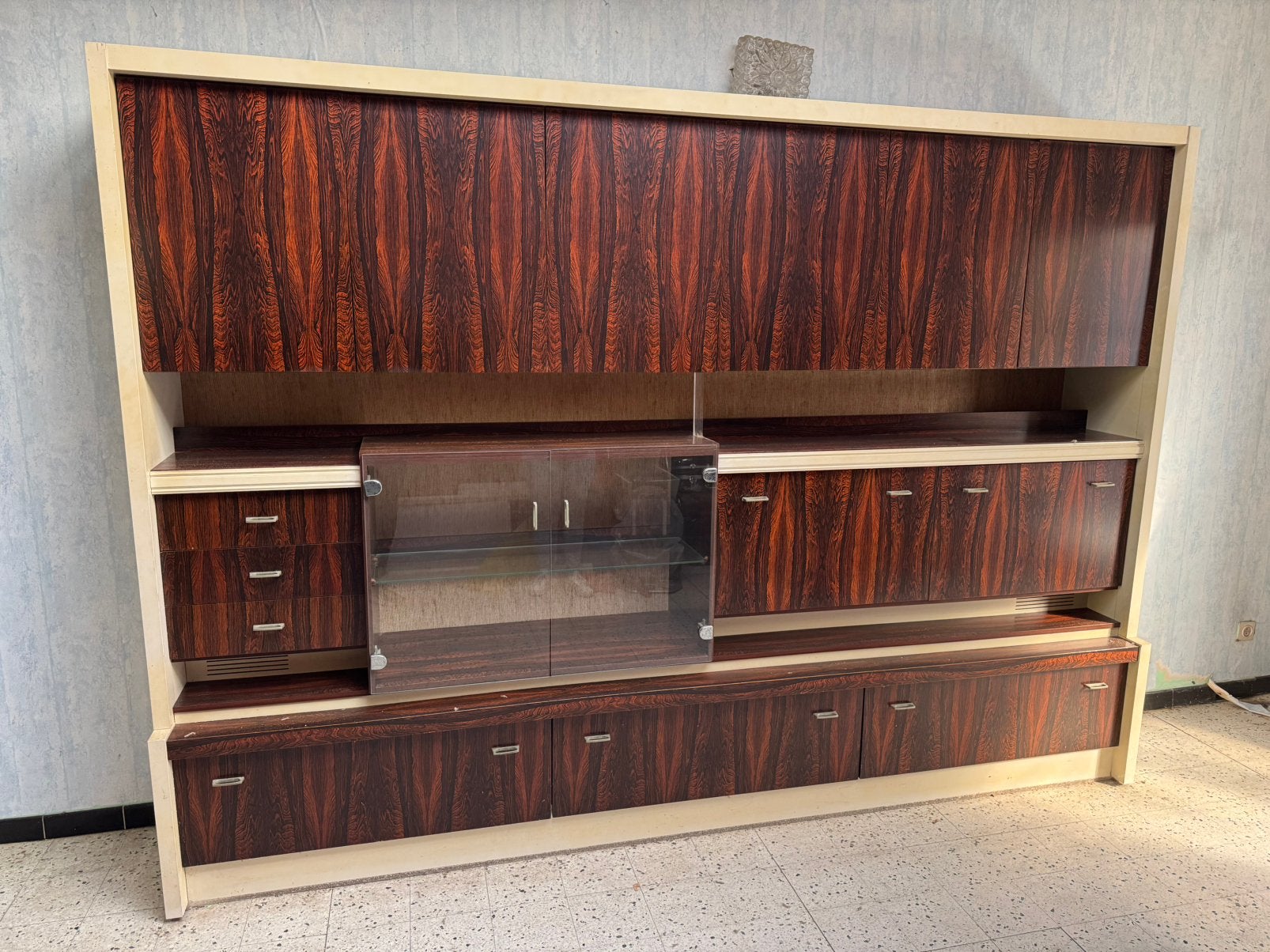 Vintage wandkast jaren 60/70 | Houtfineer | Opknapper, Antiek en Kunst, Ophalen