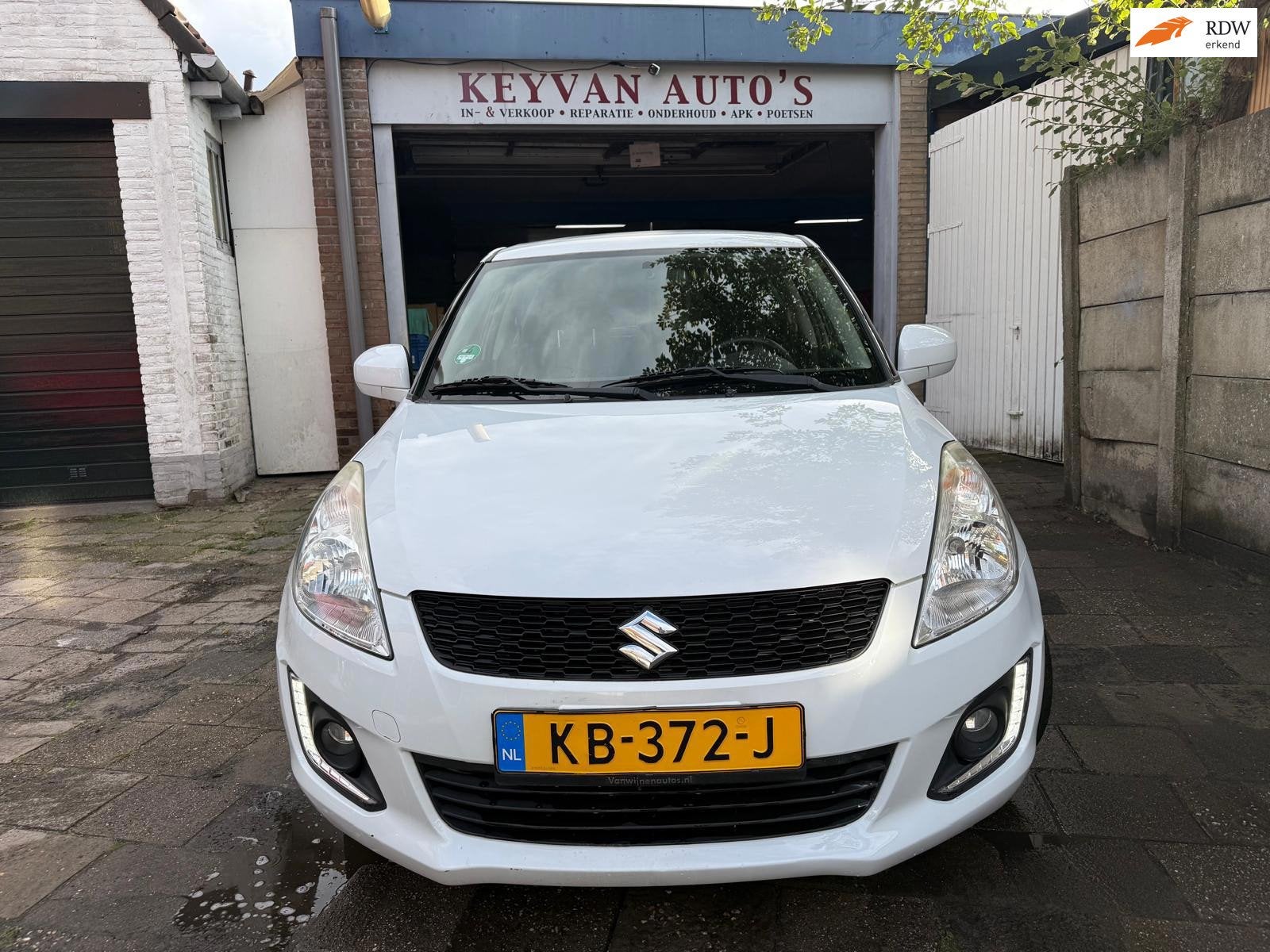 Suzuki Swift 1.2 Bandit EASSS Stoel verwarming / KM 60000 /2, Auto's, Gebruikt, 4 cilinders, 400 kg, Origineel Nederlands