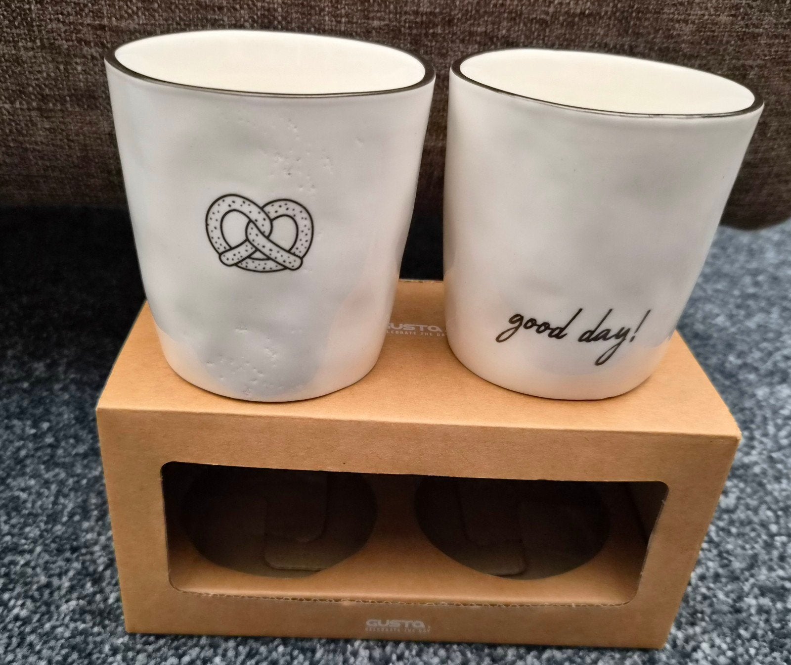 Gusta mokken set - 'good day!' & pretzel, Overige merken, Keramiek, Nieuw, Mok