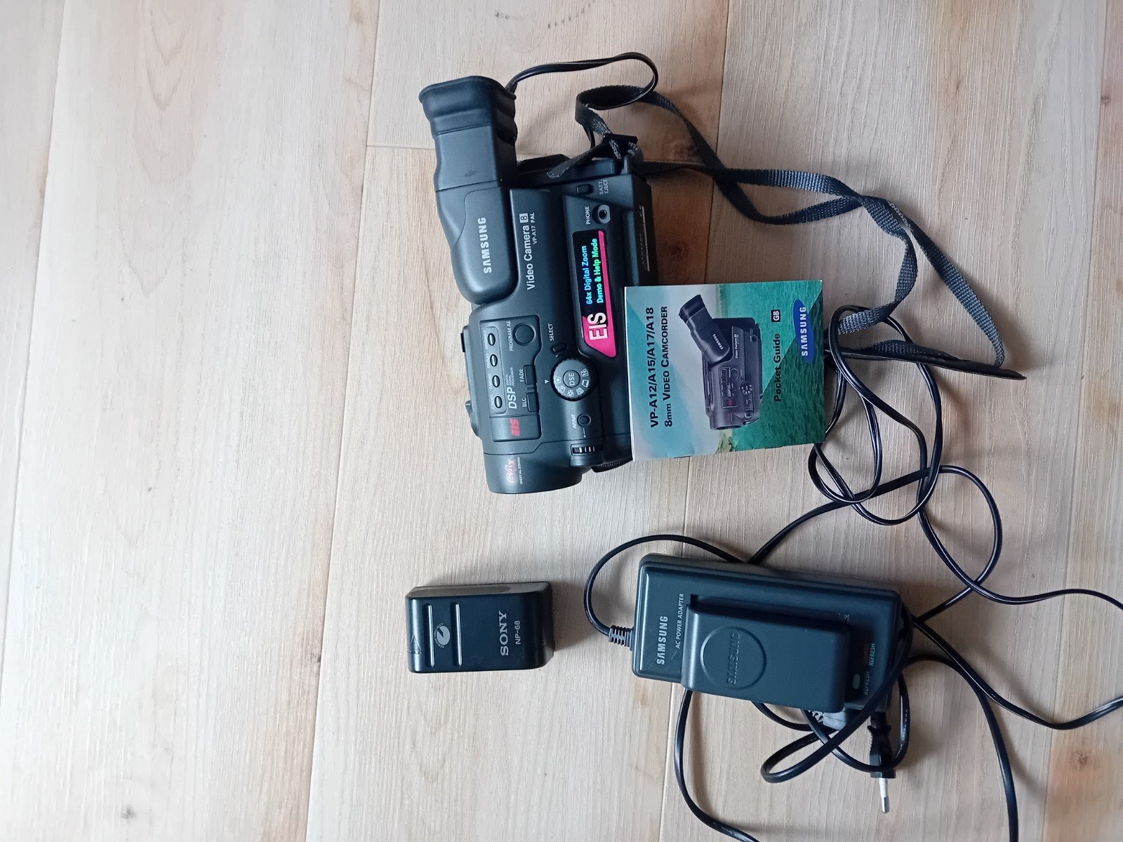 Samsung Video Camera VP-A12 met accessoires en tas, Ophalen, Gebruikt, Overige soorten, Minder dan 8x