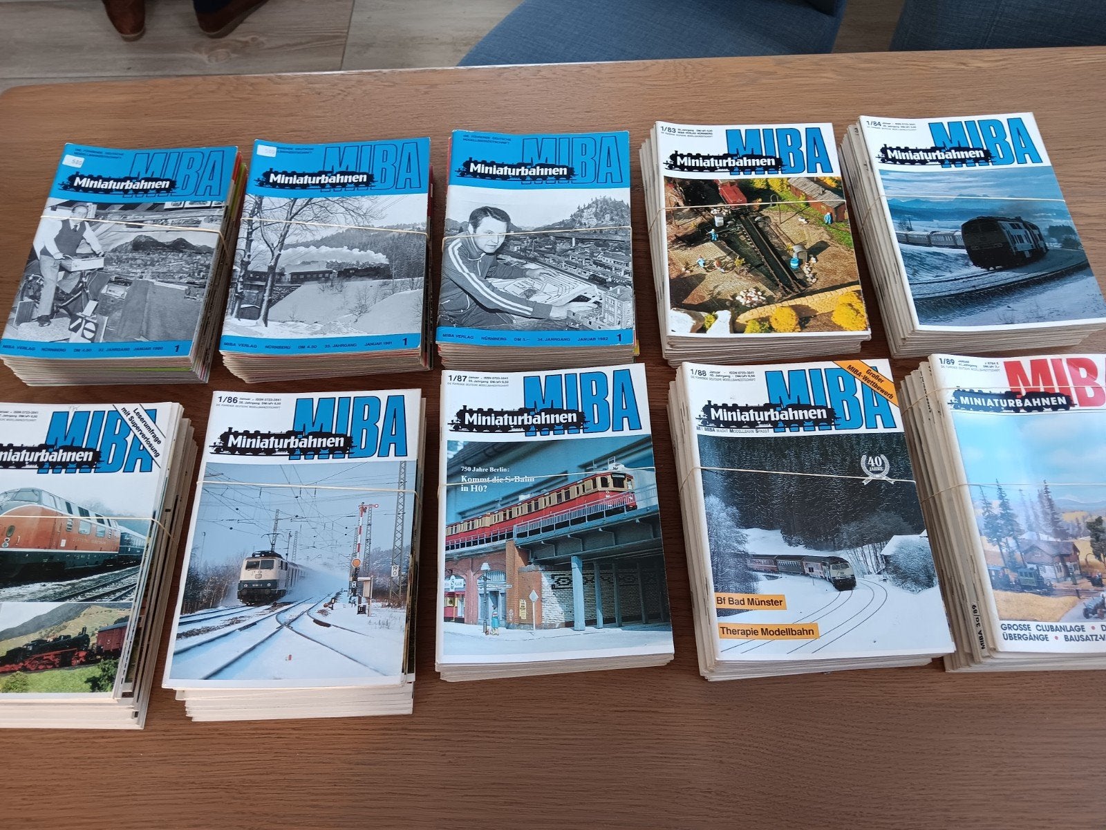 MIBA Miiniaturbahnen 1959-1989 duitstalig Modelspoortreinen, Verzamelen, Spoorwegen en Tramwegen, Ophalen of Verzenden, Trein