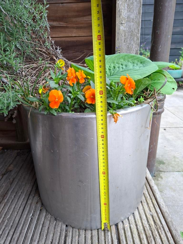 Planten pot Groot RVS, Ophalen of Verzenden, Rond, Metaal, Tuin