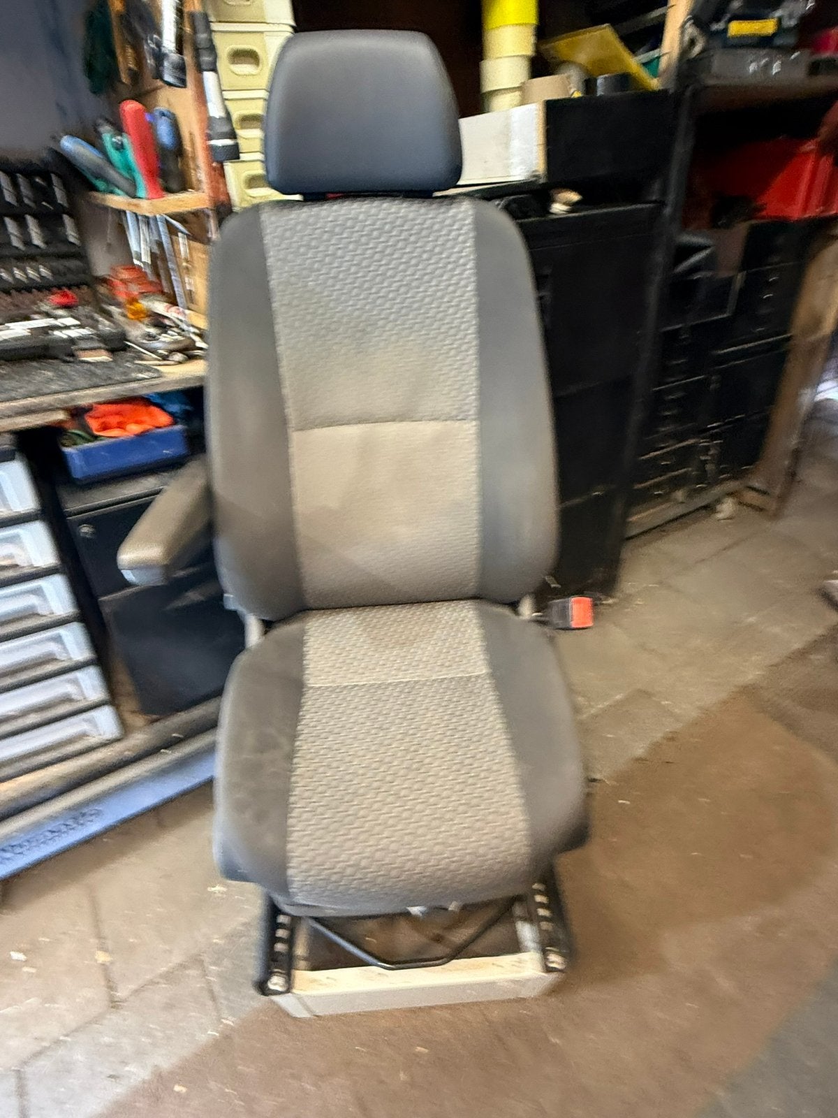 Luchtgeveerde Bijrijdersstoel voor vw crafter/sprinter 906, Ophalen, Gebruikt, Mercedes-Benz