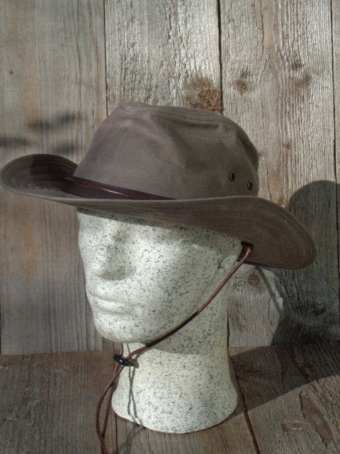 Sportieve outdoor licht grijze waxed hoed van Fiebig, Haven 49, Hoed, Geasluis@planet.nl, Nieuw