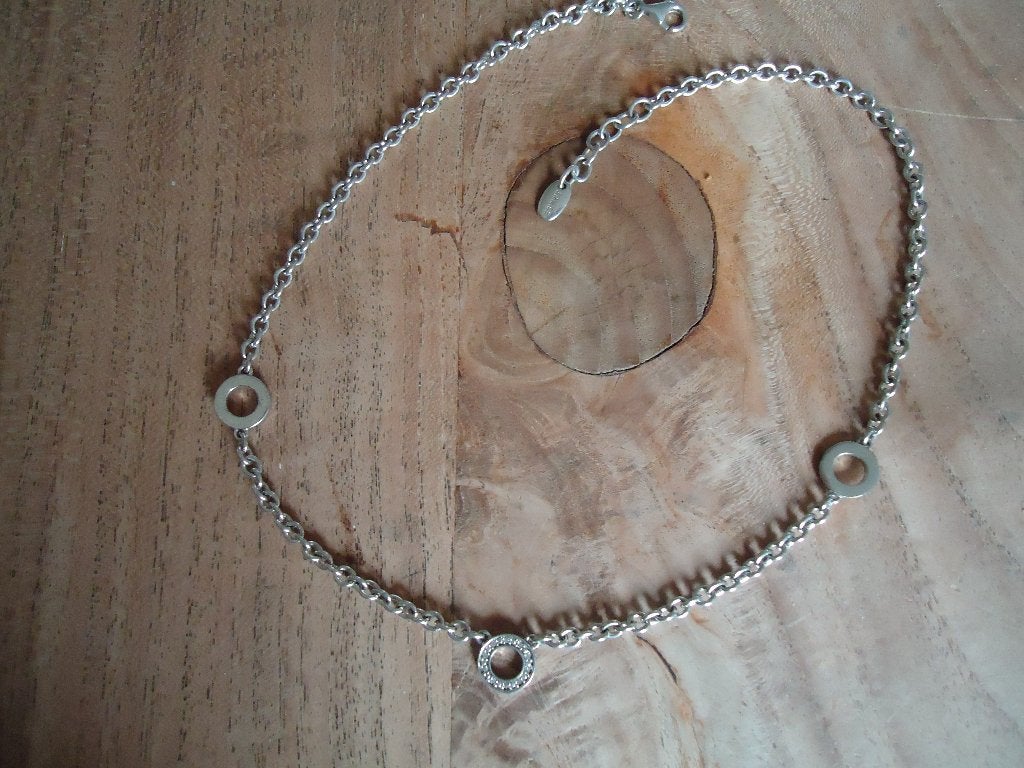 mooie echt zilveren ketting esprit met 3 rondjes  steentjes, Ophalen of Verzenden, Zilver, Zilver, Verstelbaar