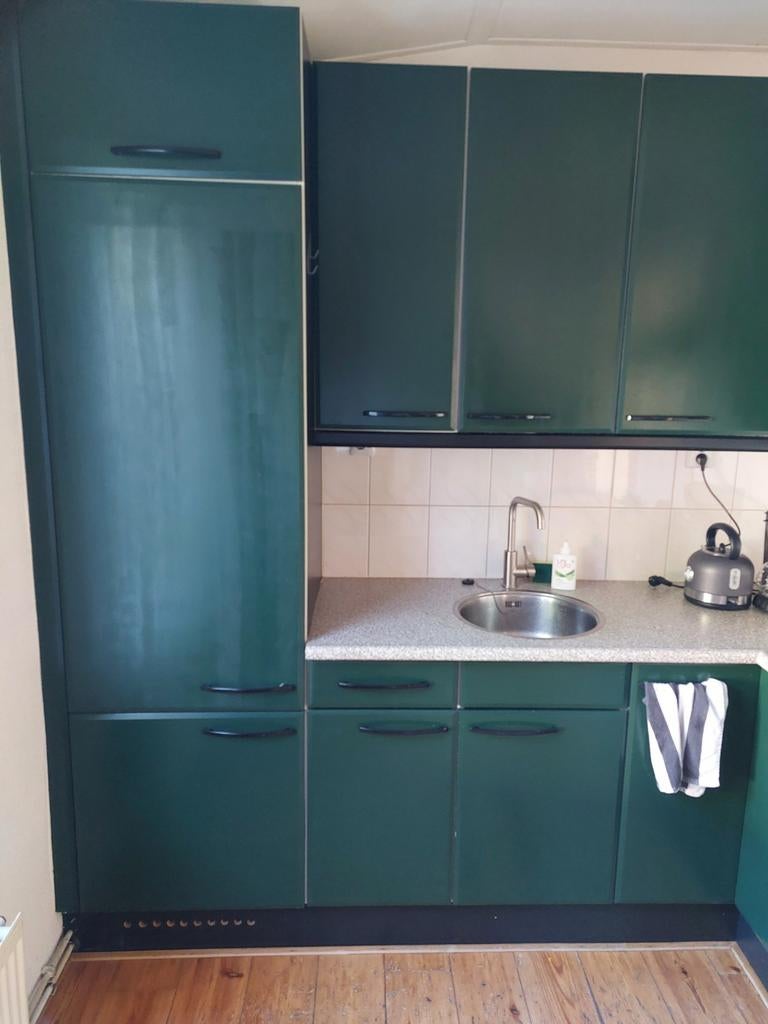 Hoekkeuken met apparatuur bijna GRATIS kraan gratis, Huis en Inrichting, Keuken | Complete keukens, Gebruikt, Hoekkeuken, Ophalen