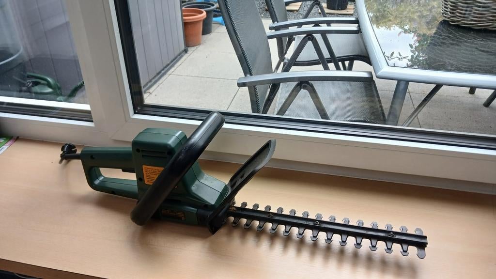 Black Decker GT 201 heggenschaar, Ophalen, Gebruikt, Elektrisch