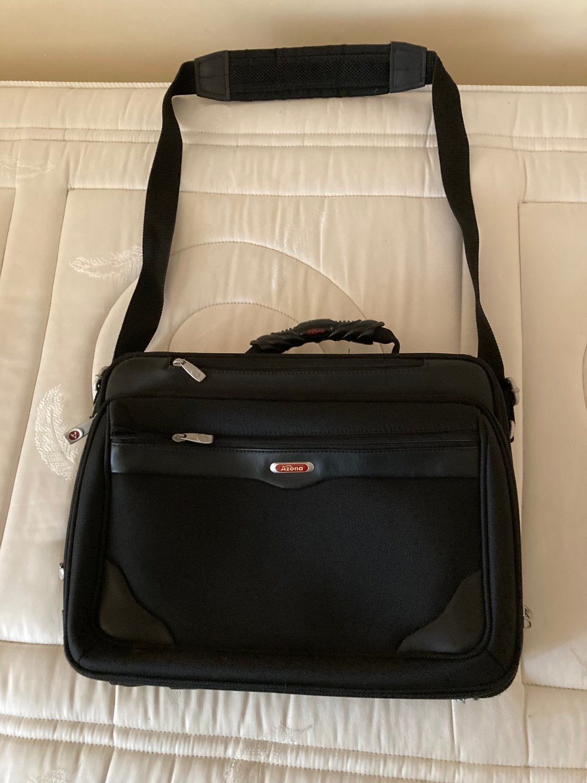 Laptoptas zwart, Computers en Software, Laptoptassen, Ophalen, 17 inch of meer, Zo goed als nieuw