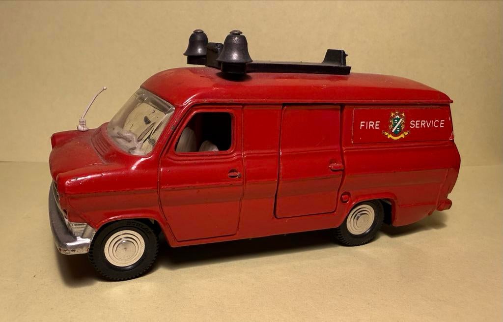 DINKY TOY #286 FORD TRANSIT VAN - Brandweer, Overige merken, Gebruikt, Auto, 1:32 tot 1:50