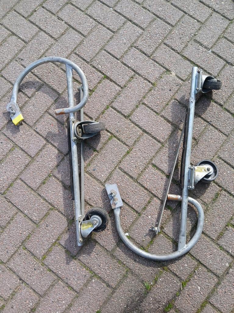Kantelbeugels voor vouwwagen, Ophalen